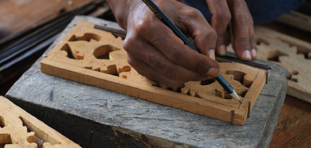 Wood Shaping Techniques: Carving, Planing and Sanding