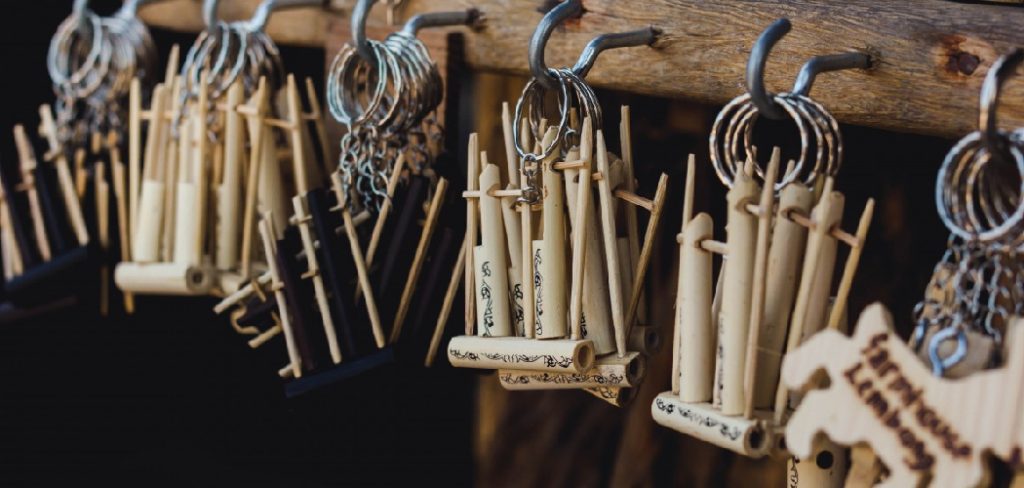 Easy DIY Entryway Key Hangers